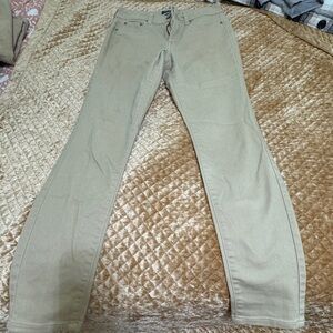 American Eagle women’s Khakis